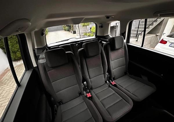 Volkswagen Touran cena 79800 przebieg: 133780, rok produkcji 2018 z Grodków małe 742